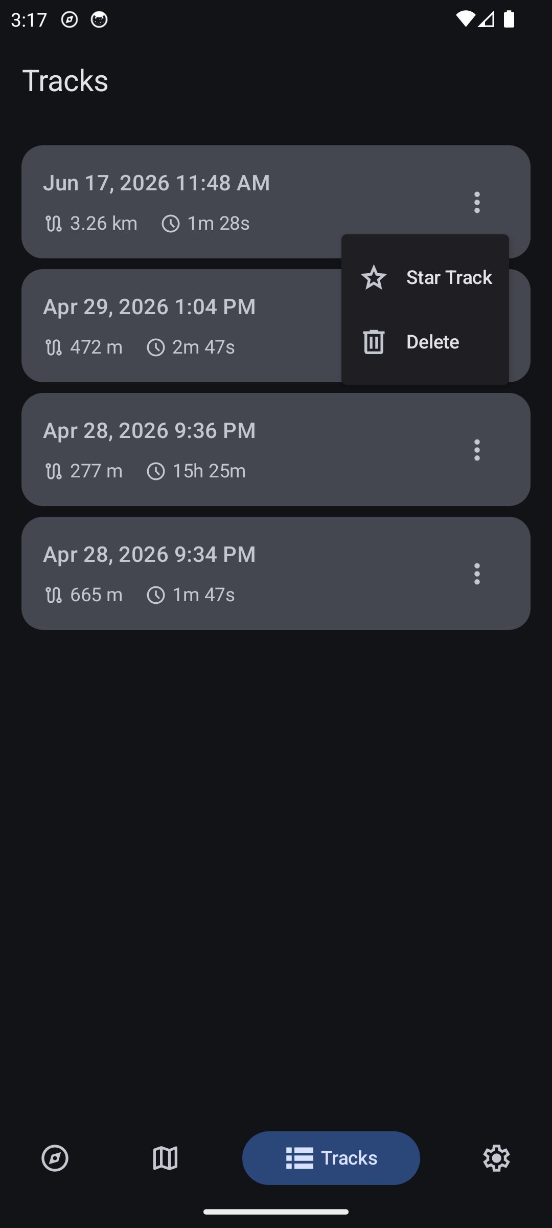 MBCompass dark theme with accuracy dialog